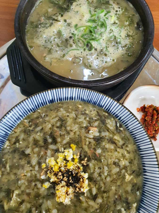 제주도-맛집-성산흑돼지두루치기-몸국-후기-12.jpg