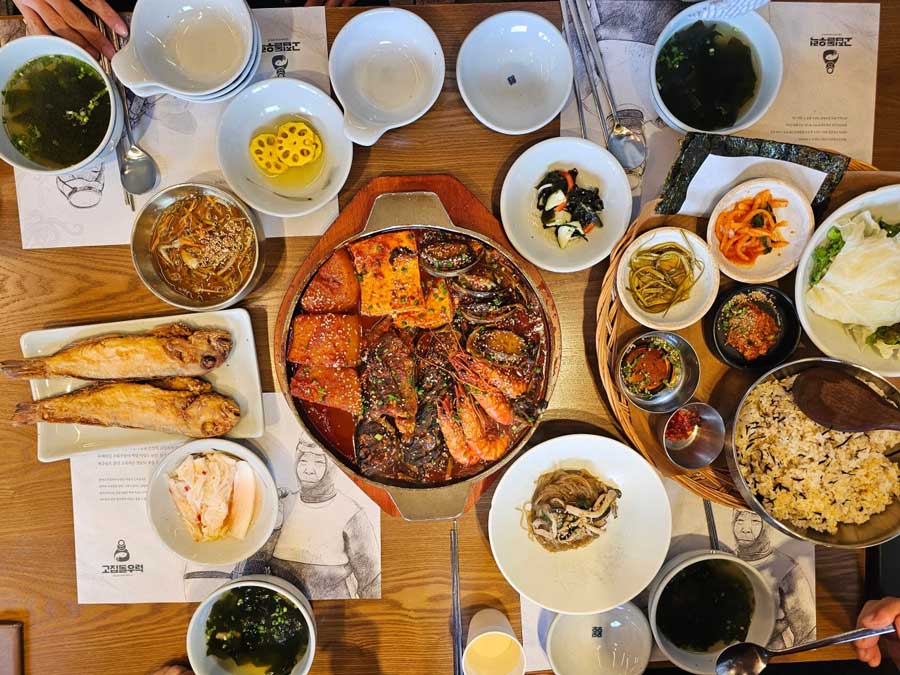 제주도-한식-맛집-고집돌우럭-중문점-후기-6.jpg