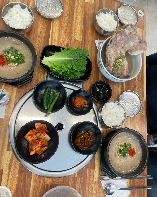 푸짐한 한 상 차림