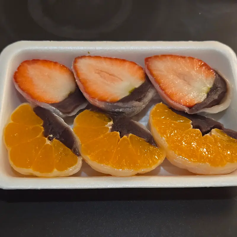 딸기 모찌 단독 컷