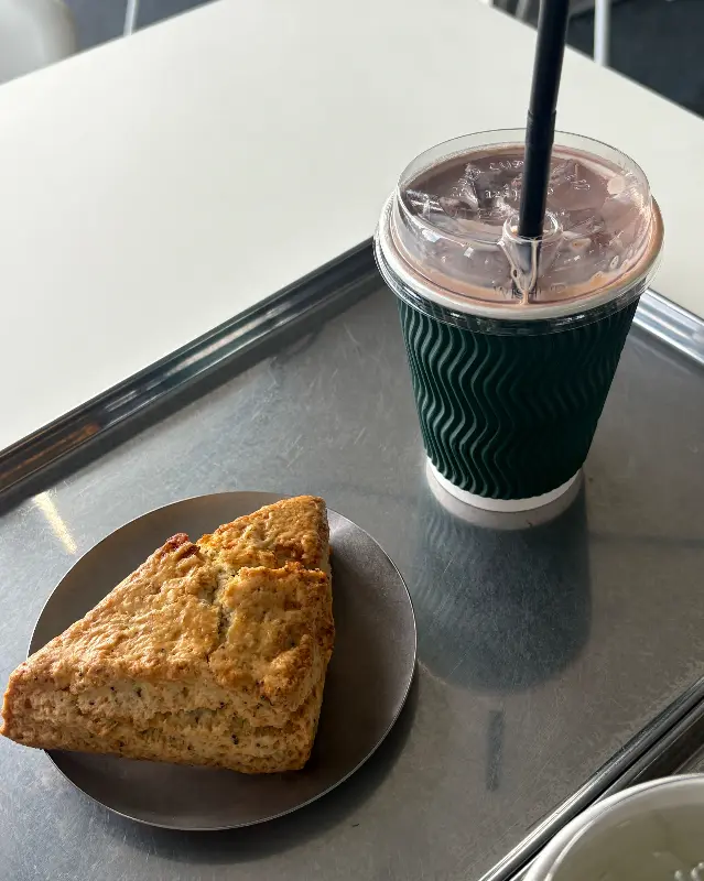 바다다 카페 외부