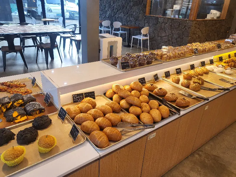 다양한 빵 종류