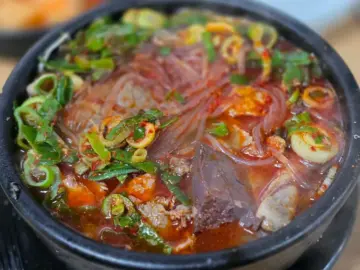 혼자 떠난 제주도, 은희네 해장국 본점에서 맛보는 인생 해장국 맛집