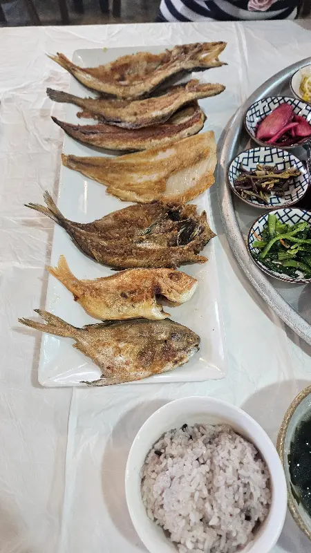 생선구이 한 상