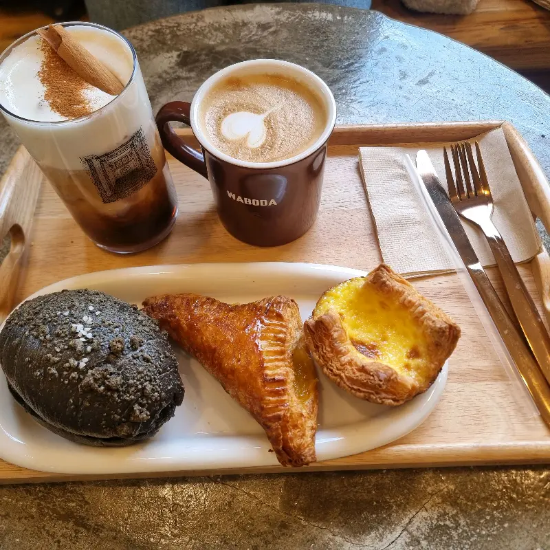 와보다 커피와 빵