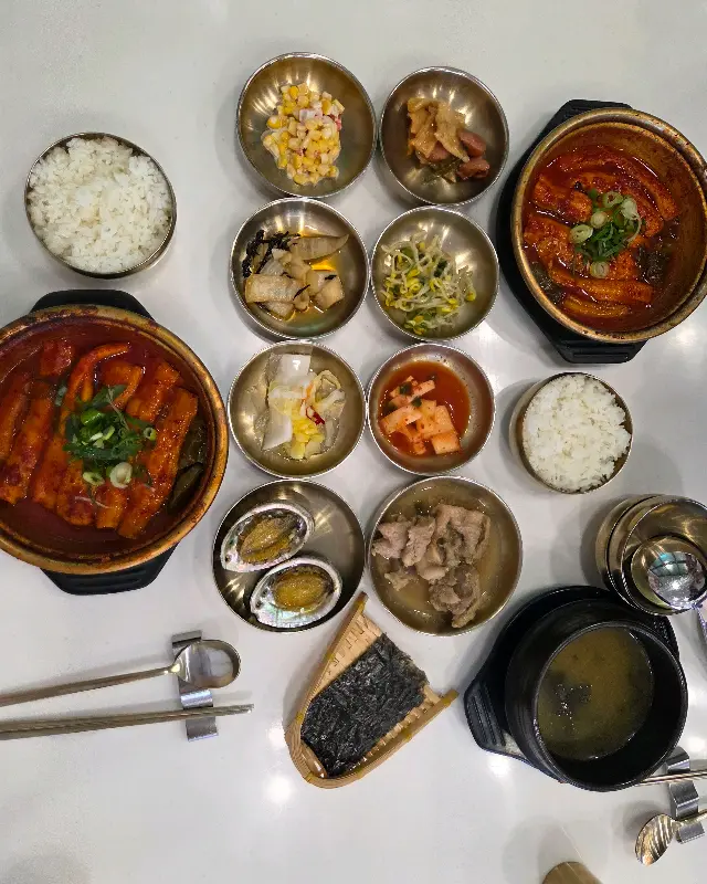 갈치조림 정식 한 상 차림