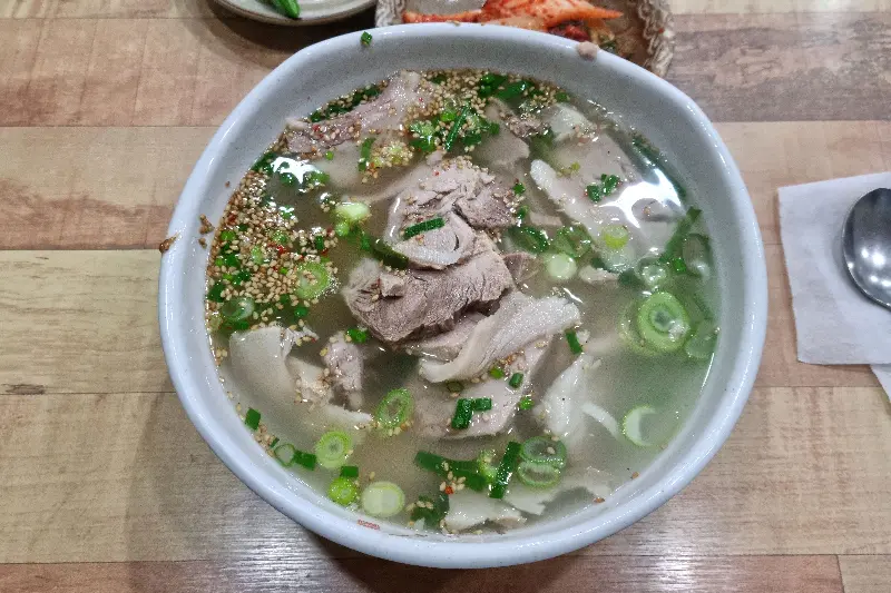 고기국수 근접 사진