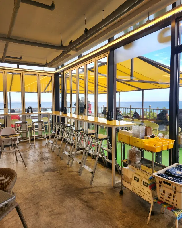 해녀김밥 본점 내부