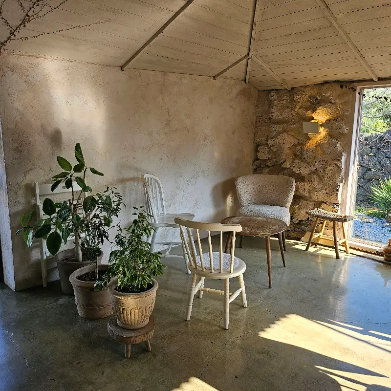 카페 내부 좌석