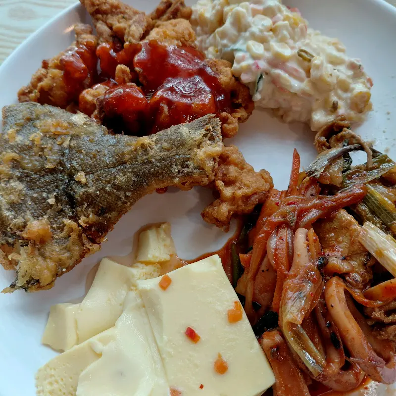 갈치튀김과 닭강정