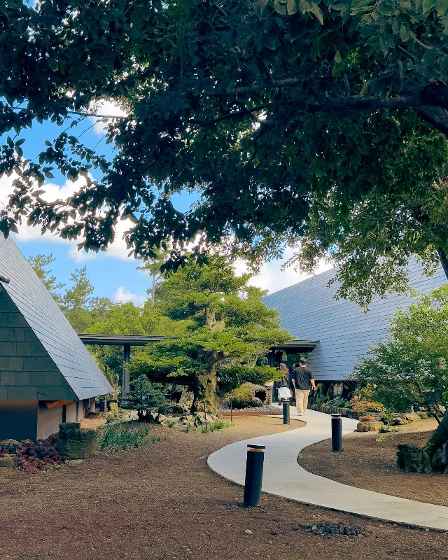 유지커피웍스 건물 외관