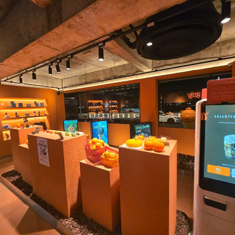 휴즐리 내부 인테리어