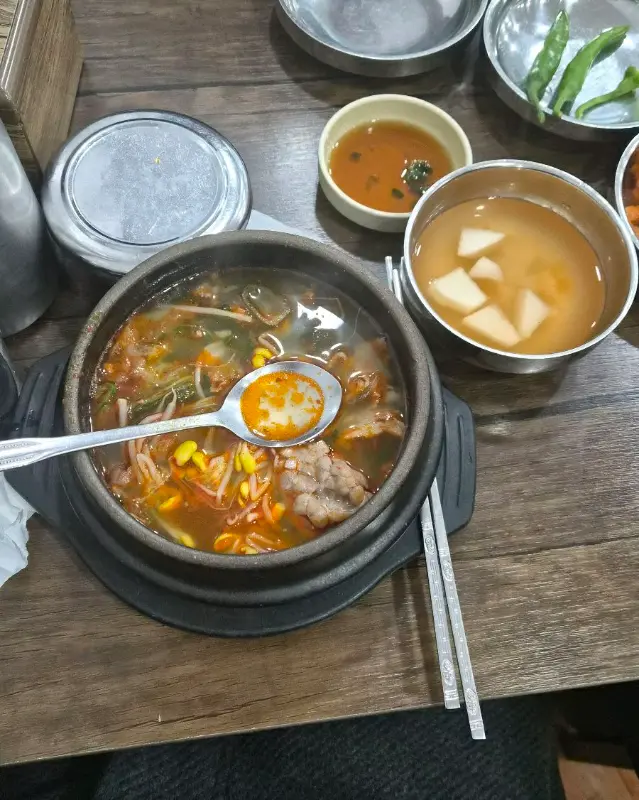 해장국 한상차림