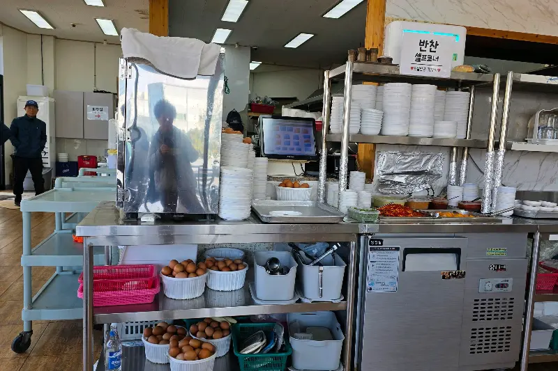 반찬 셀프 코너