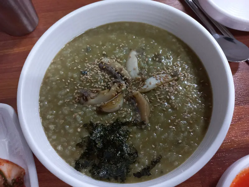 보말이 듬뿍 들어간 보말죽