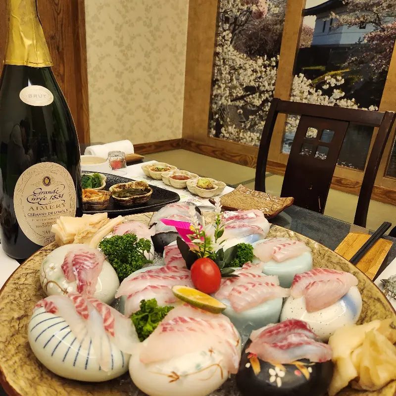 정갈하게 차려진 테이블 세팅