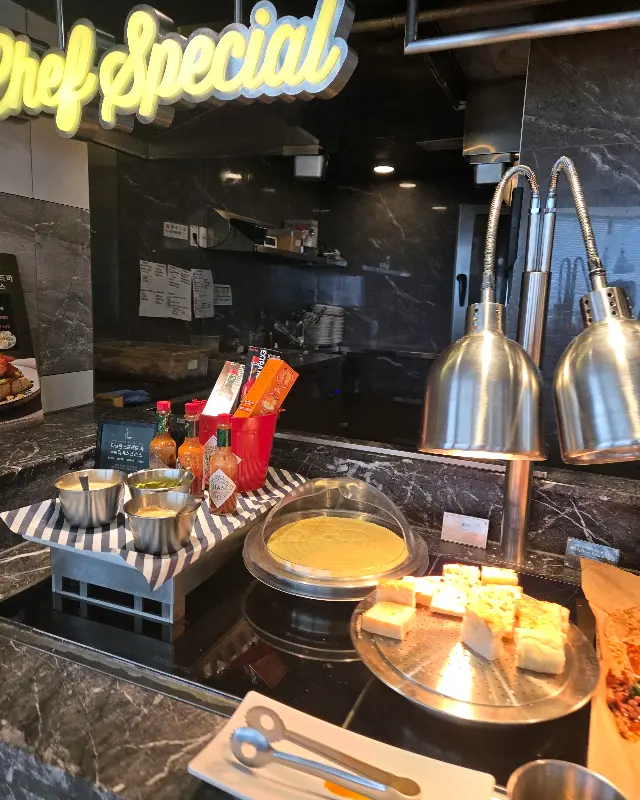 다양한 소스 코너