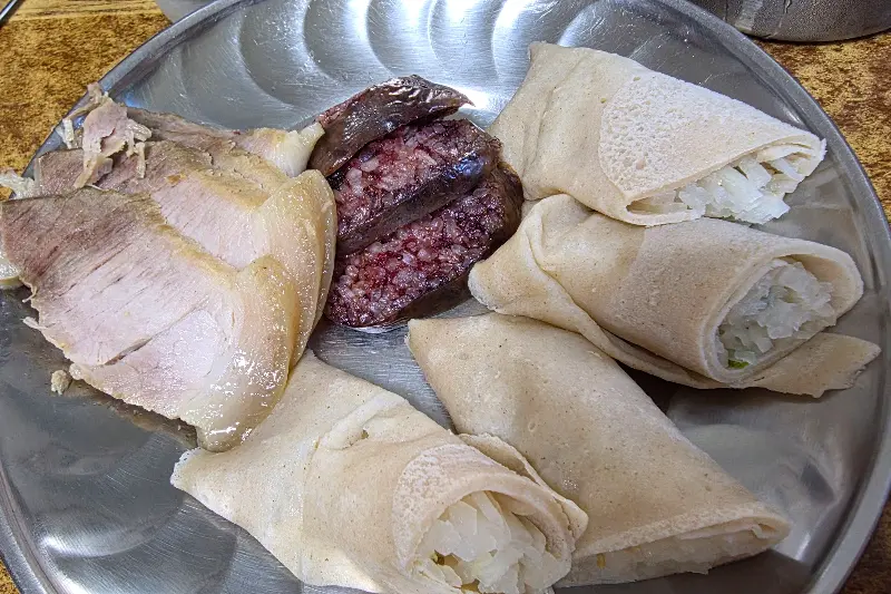 돔베고기와 순대, 빙떡