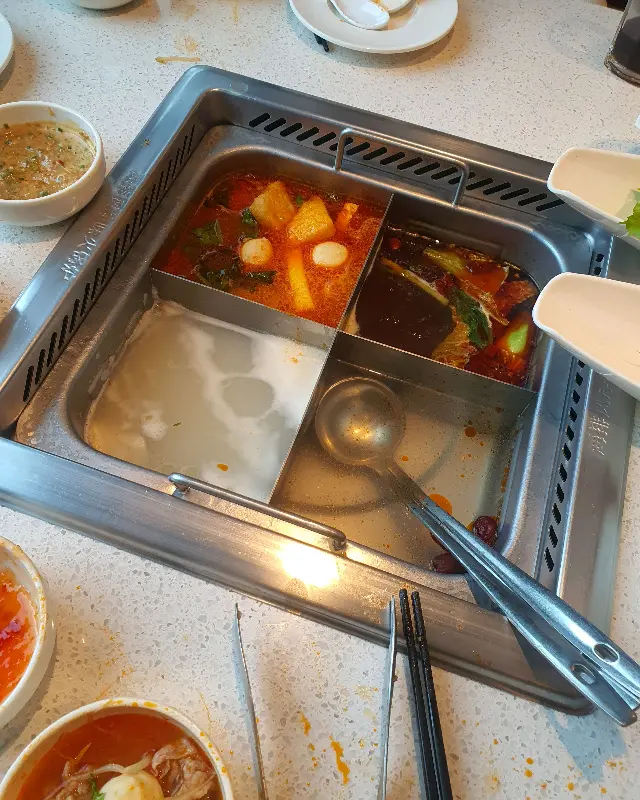 다양한 훠궈 육수