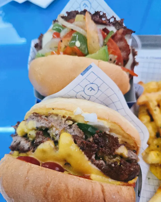 피즈버거와 아메리칸 버거