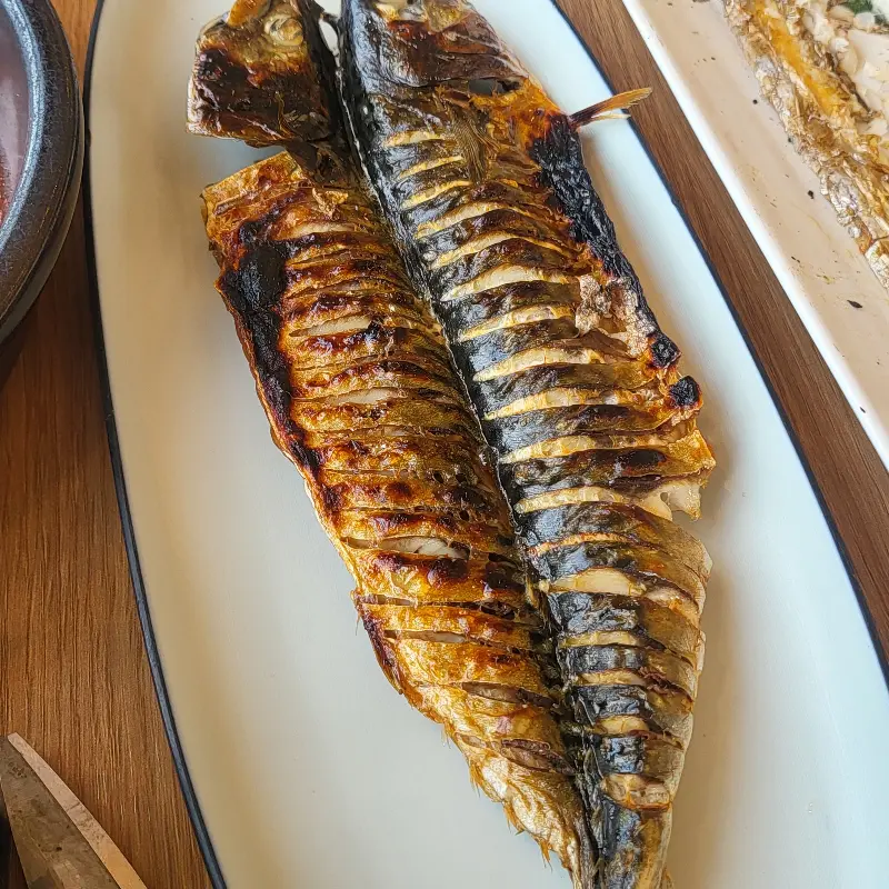 갈치조림을 밥에 쓱싹 비벼서 한 입!