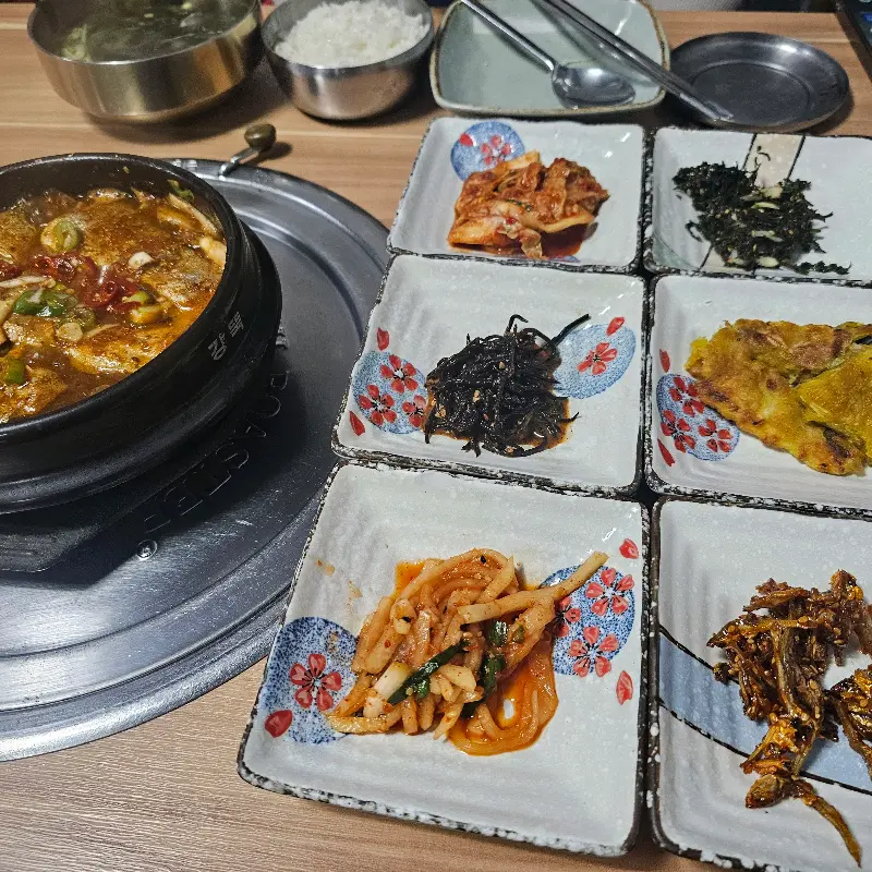 푸짐한 한 상 차림