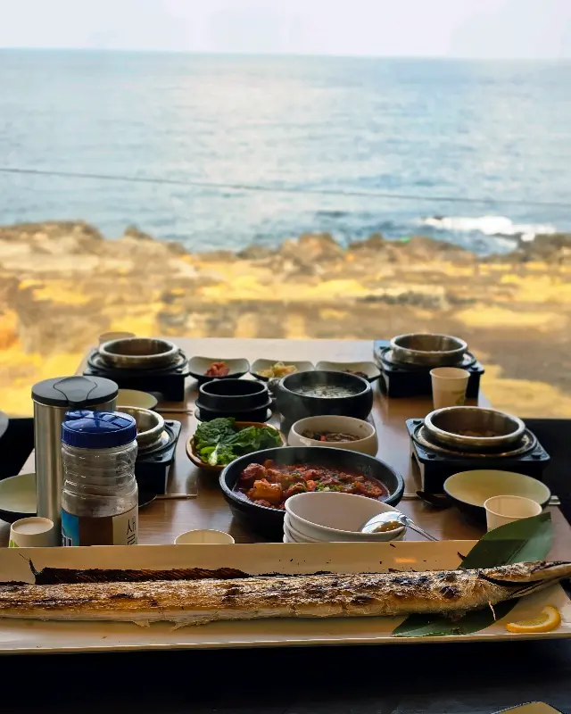 다양한 밑반찬들