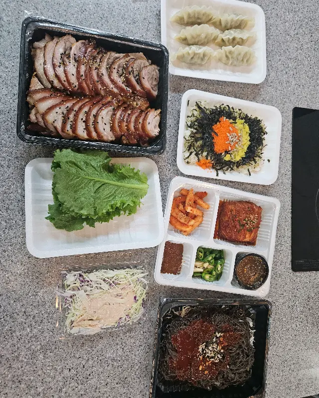 포장 음식 전체 샷