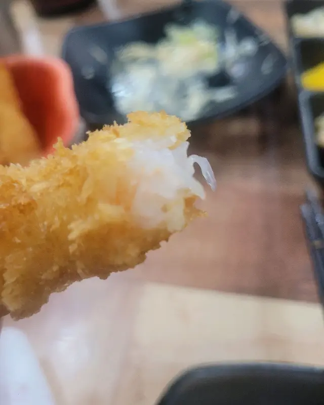 새우 튀김 단면