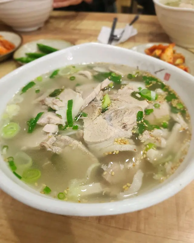 고기국수 클로즈업 샷