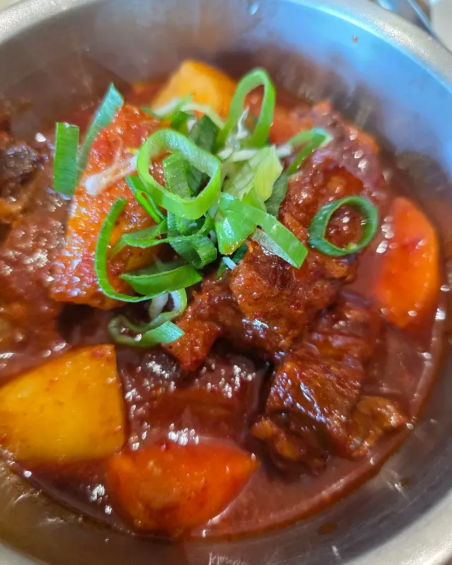 맛깔스러운 갈비찜