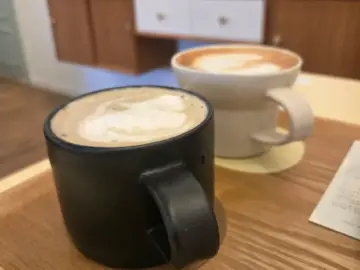 힙하게 즐기는 제주 채색, 쌀디저트의 신세계 맛집 탐험기