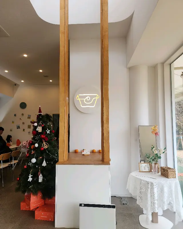 카페 내부 인테리어