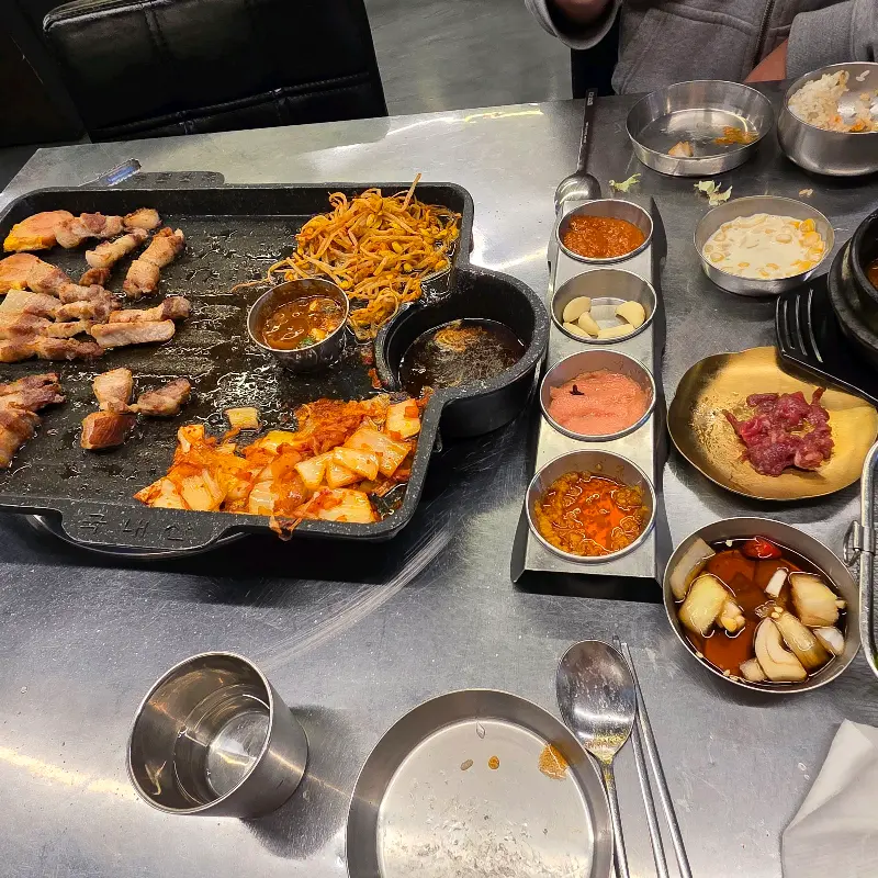 푸짐한 한 상 차림