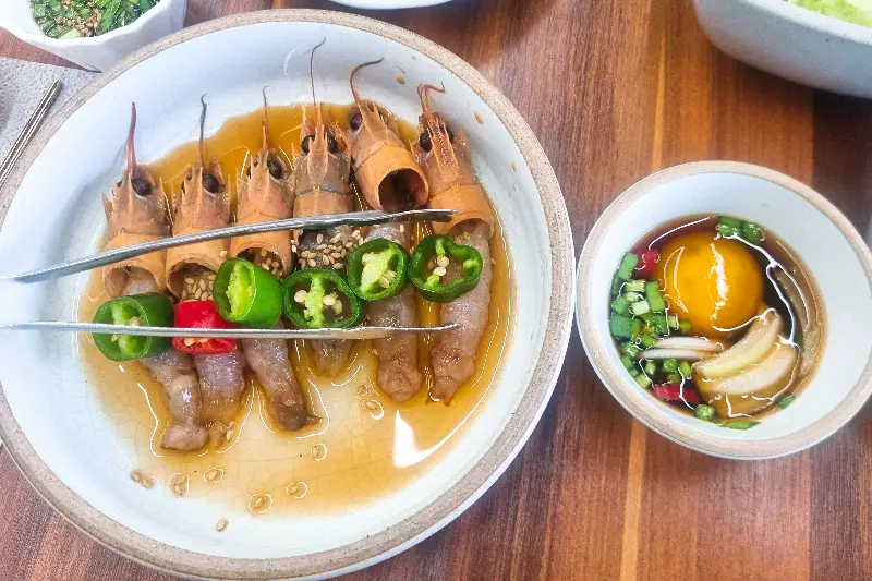 간장 딱새우 솥밥