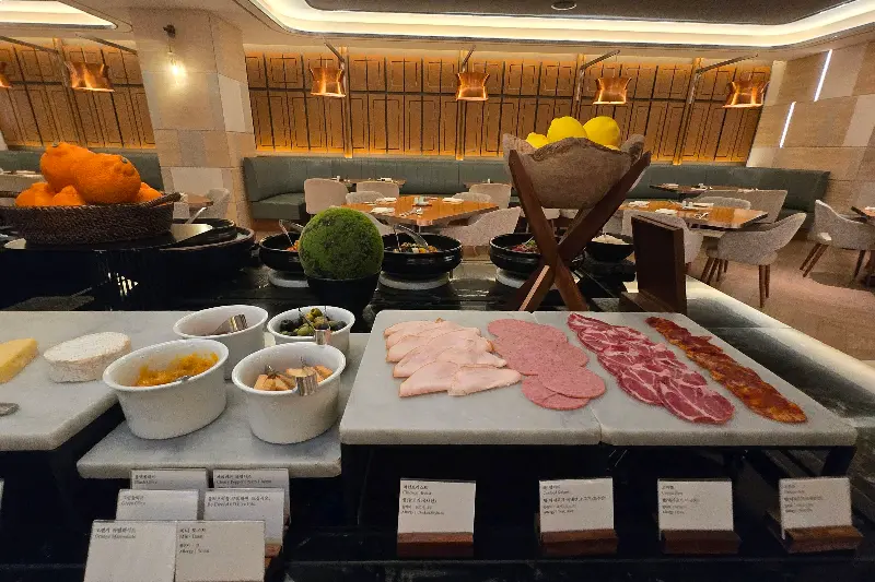 콜드 푸드 코너