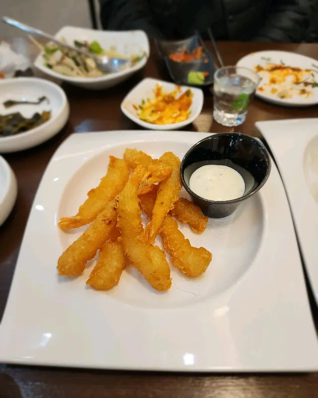 겉은 바삭, 속은 촉촉한 새우튀김