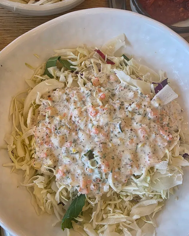 불판 위에 올려진 흑돼지