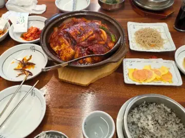 잊을 수 없는 제주 갈치 맛집! 논짓물에서 만난 인생 갈치조림
