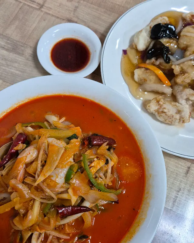 고추짬뽕과 탕수육