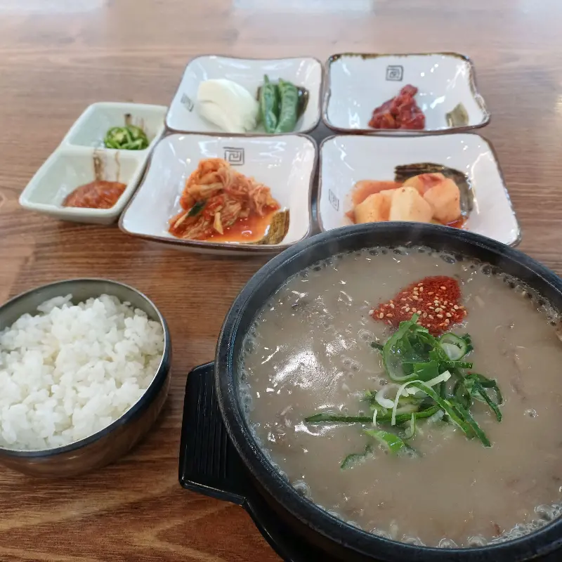 고사리해장국 한 상 차림