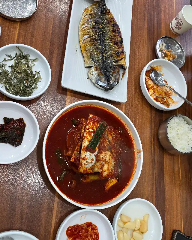 푸짐한 갈치조림 한 상 차림