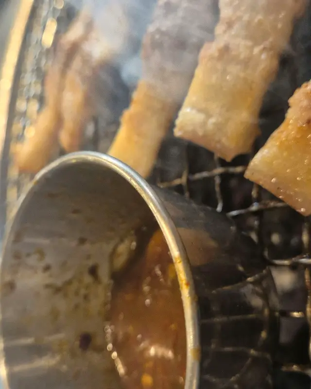 멜젓에 찍어먹는 흑돼지