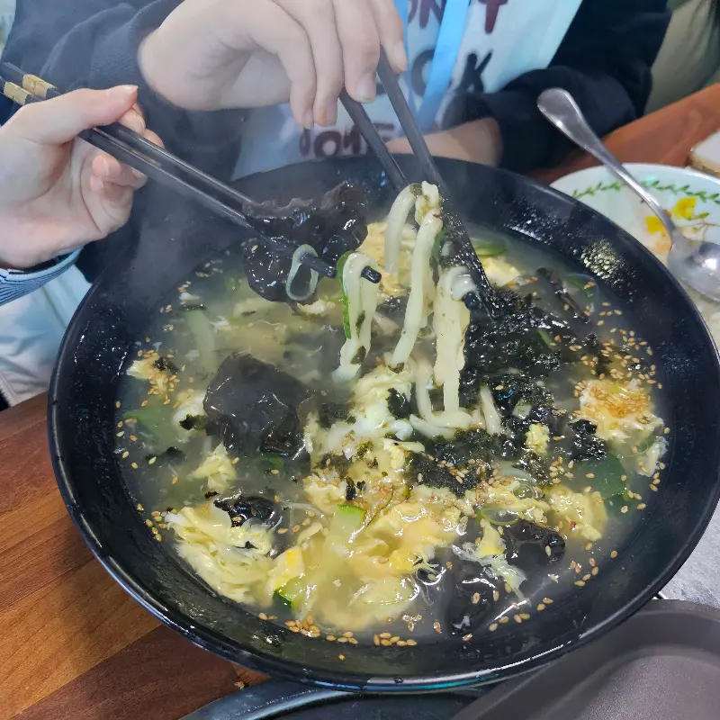 면발이 살아있는 칼국수