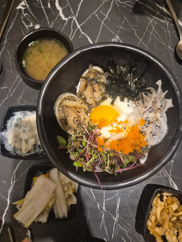 전복돌문어장 비빔밥