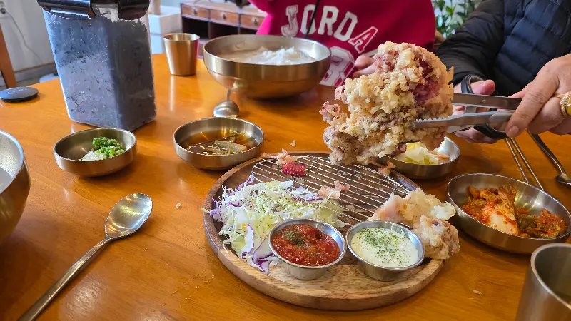 푸짐한 한 상 차림! 보기만 해도 배부르다!