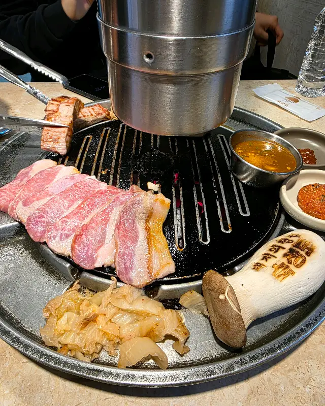 다채로운 곁들임 메뉴