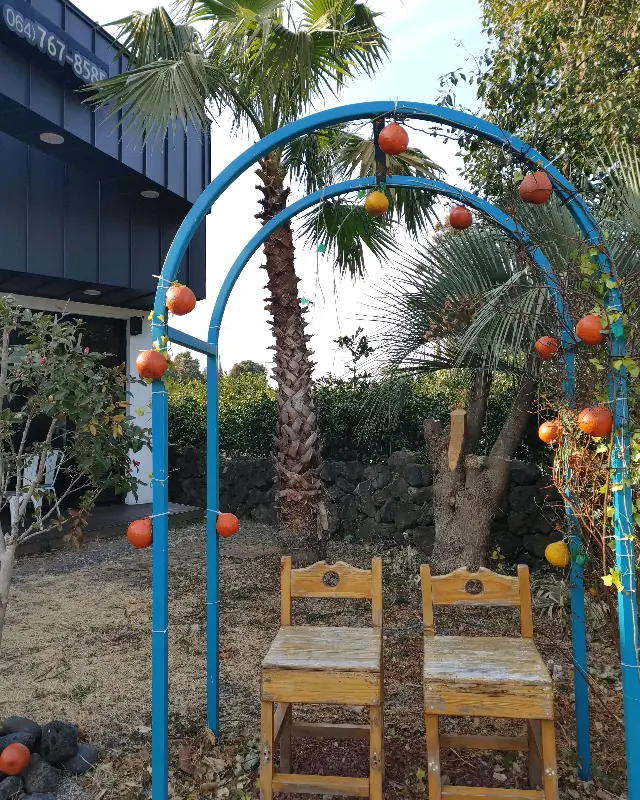 빵명장 외부 조경