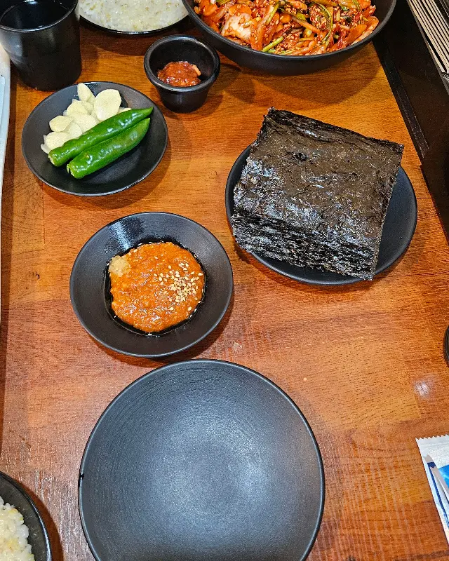 정갈하게 차려진 밑반찬