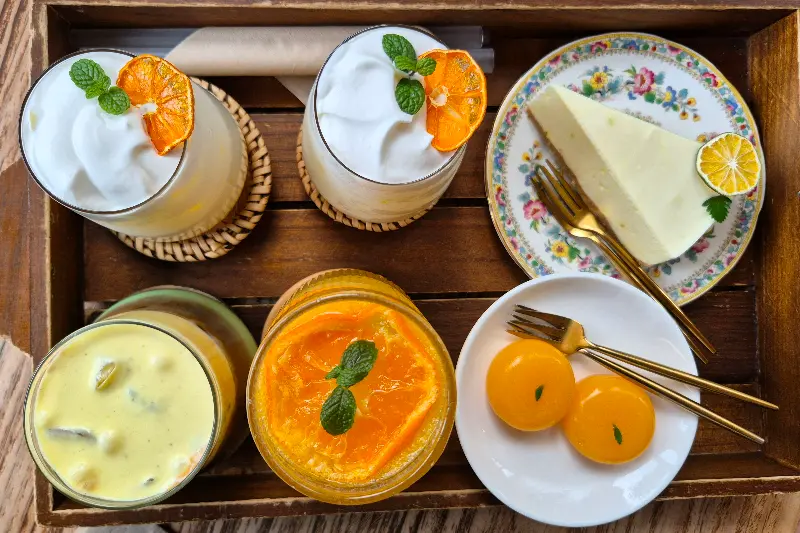 귤 음료와 디저트